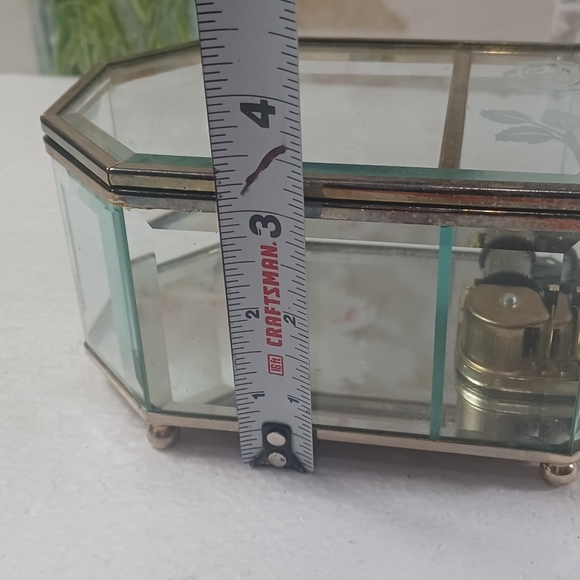 Vintage music box Frosted Etched rose Flower Clear Glass Music Box  condition is - Picture 6 of 8